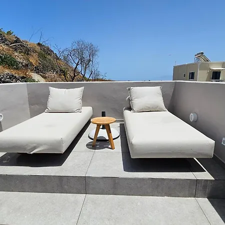 Petroma Cave Daire *