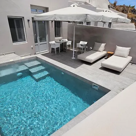 Petroma Cave Vourvoúlos